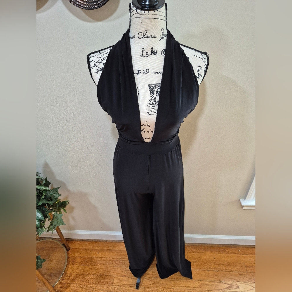 SABORA Elegant Black Halter Stretch Jumpsuit SIZE S.